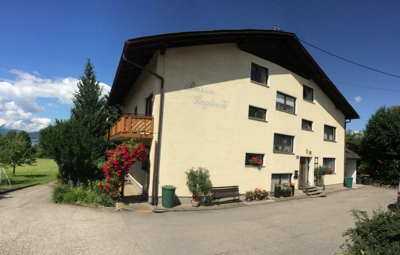 Haus Auer Homestay Weyregg